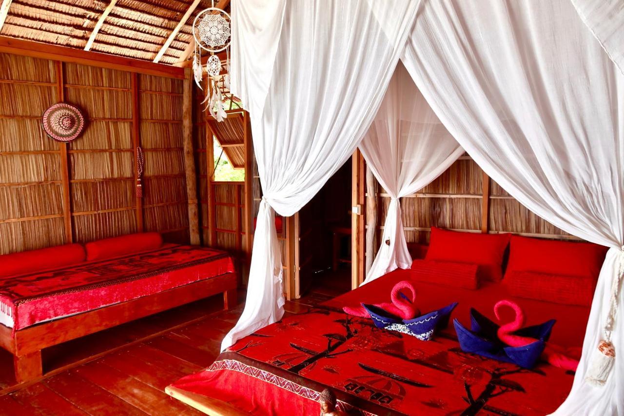 Tabari Dive Lodge Pulau Mansuar Extérieur photo